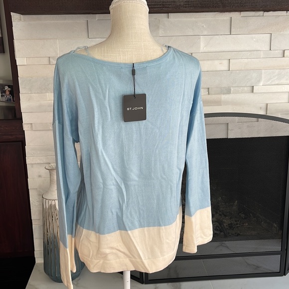 NWT St John sweater size medium - Picture 2 of 7